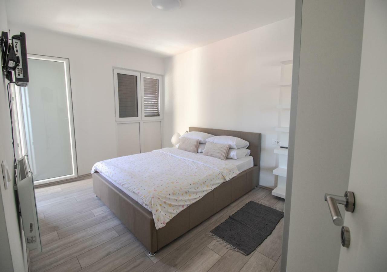 Lukas Central Apartment - Digital Nomads Friendly ドゥブロブニク エクステリア 写真