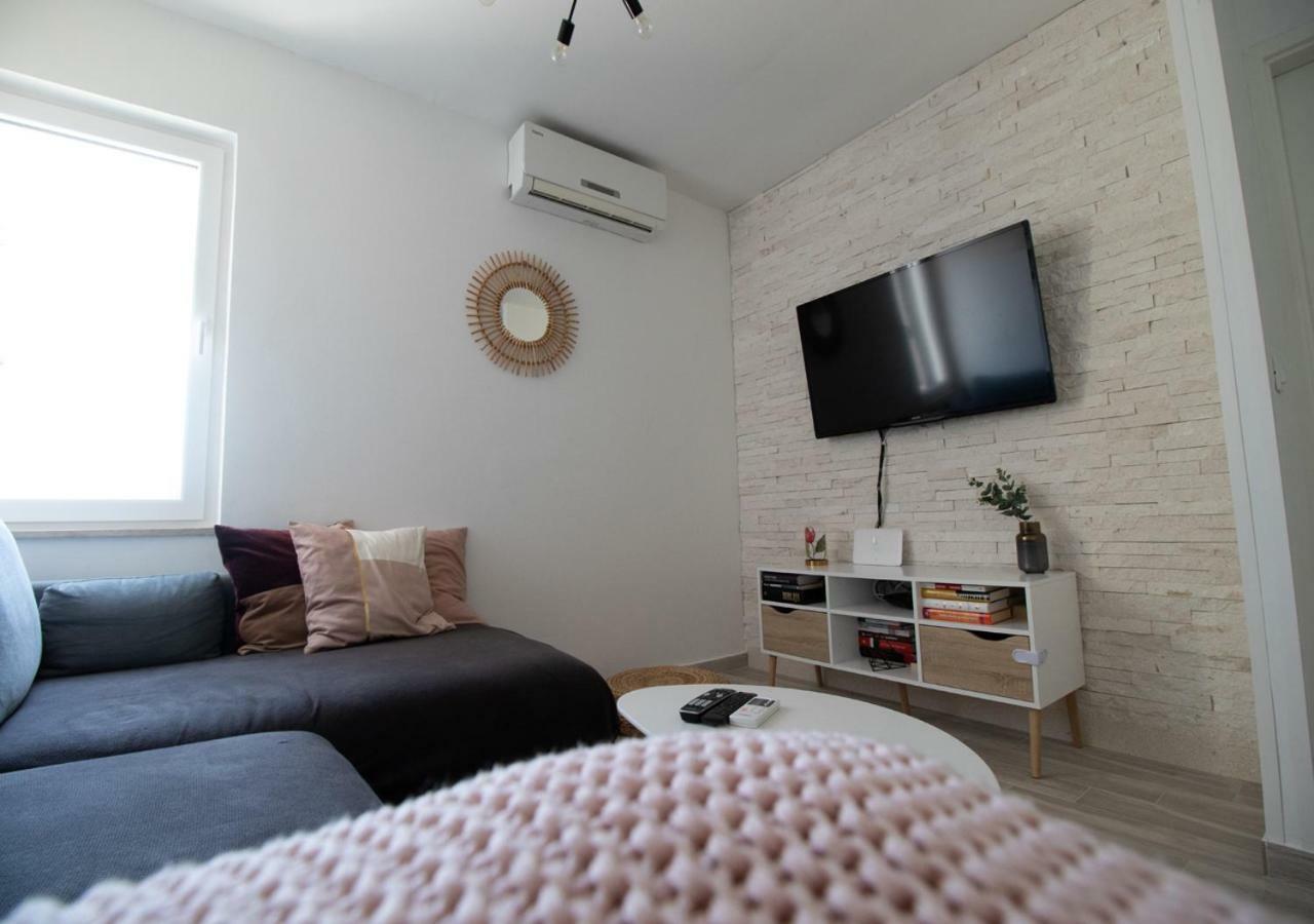 Lukas Central Apartment - Digital Nomads Friendly ドゥブロブニク エクステリア 写真